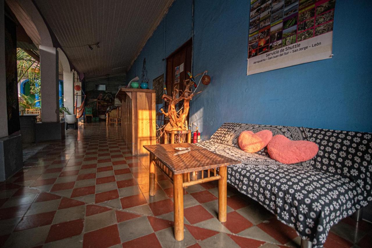 Hostal Mochilas Гранада Экстерьер фото