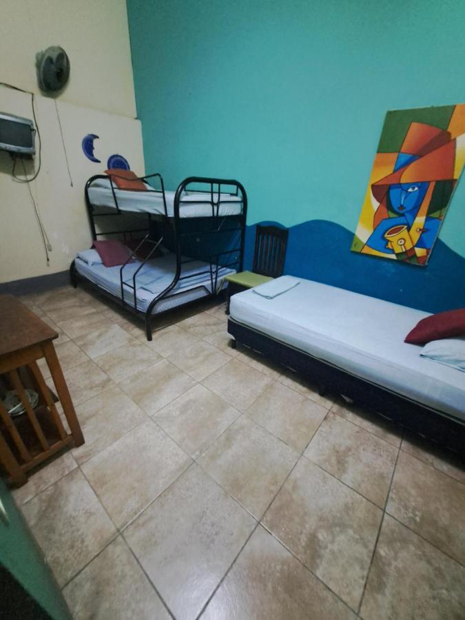 Hostal Mochilas Гранада Номер фото