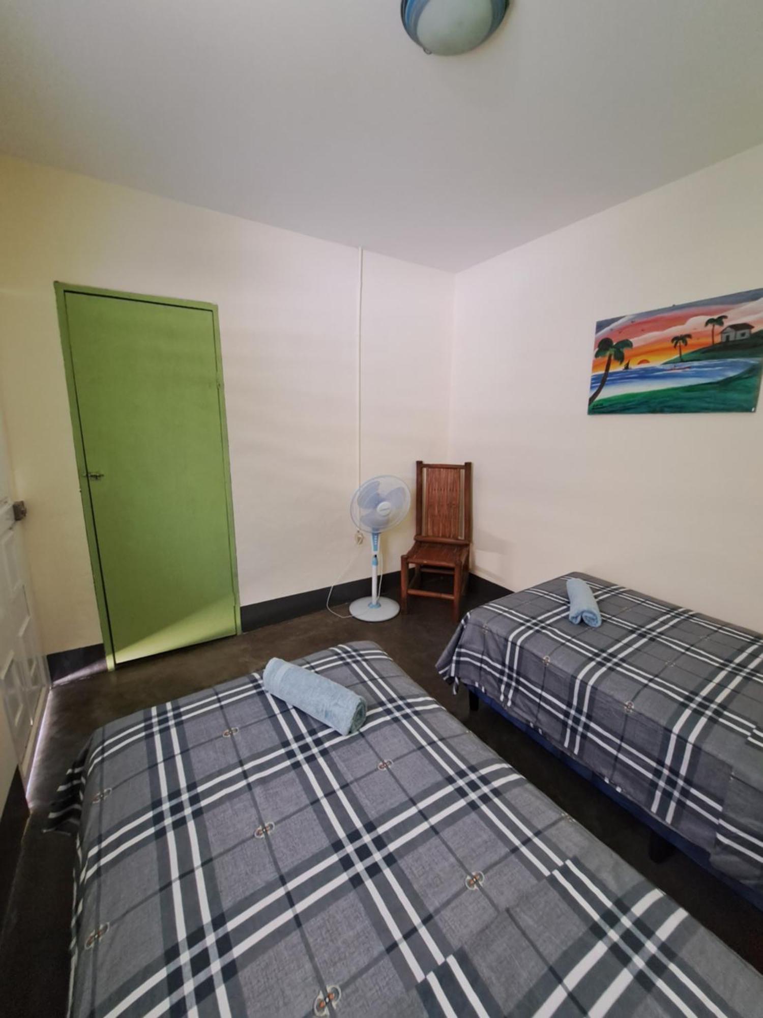 Hostal Mochilas Гранада Номер фото