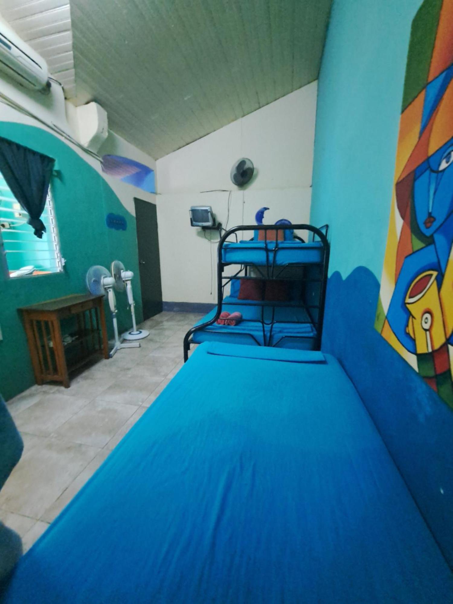 Hostal Mochilas Гранада Номер фото