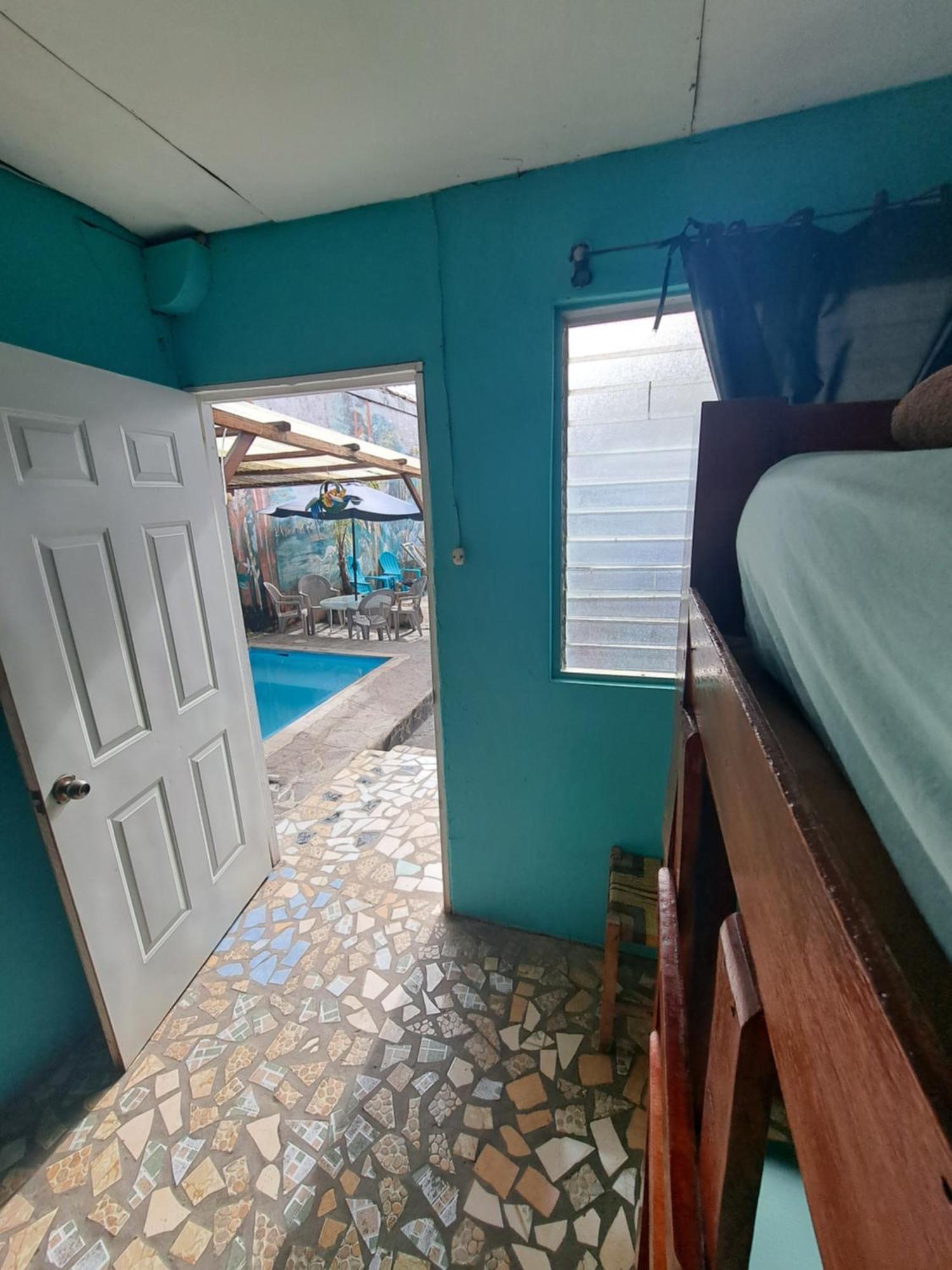 Hostal Mochilas Гранада Номер фото