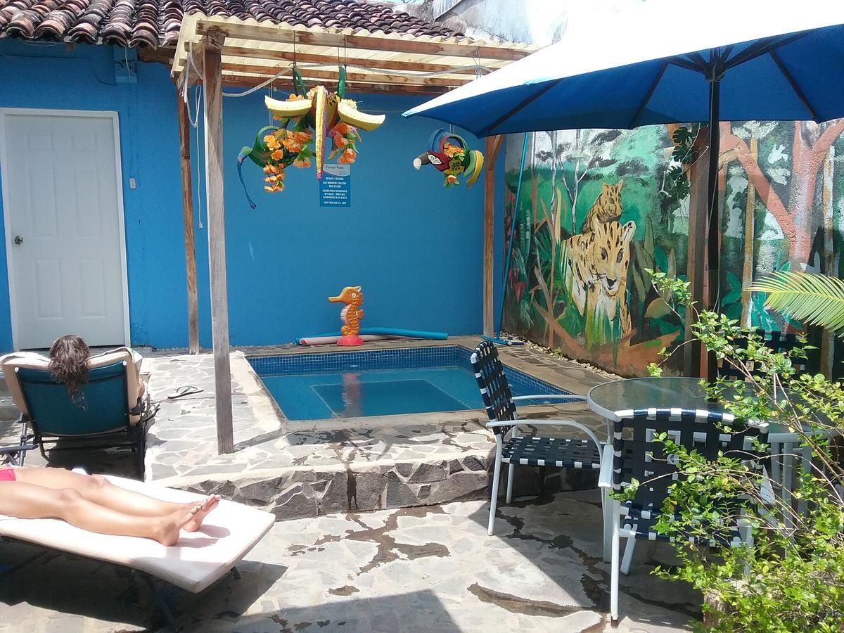 Hostal Mochilas Гранада Экстерьер фото