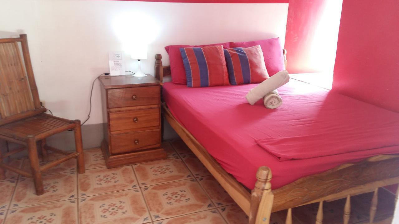 Hostal Mochilas Гранада Экстерьер фото
